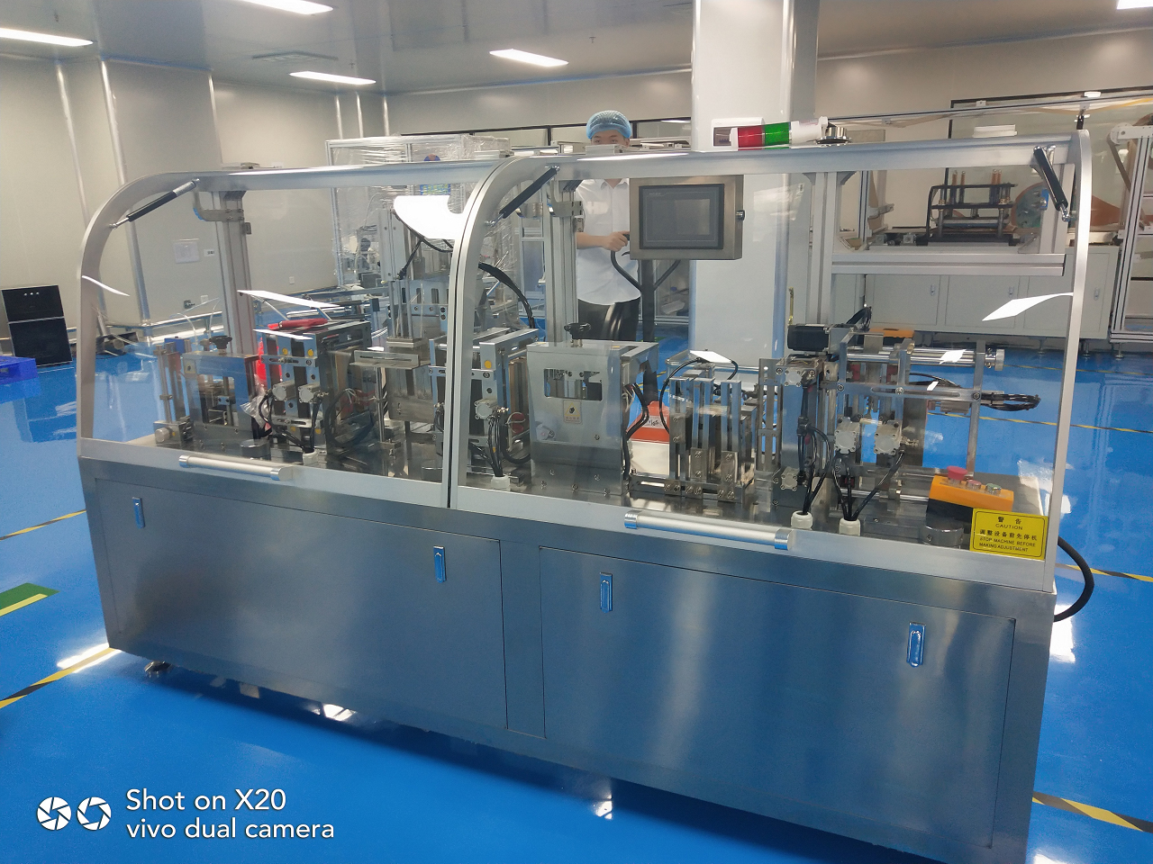 Automatic four-side seal wet Wipes/Tissue packing machine